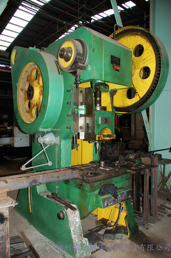 開式可傾壓力機